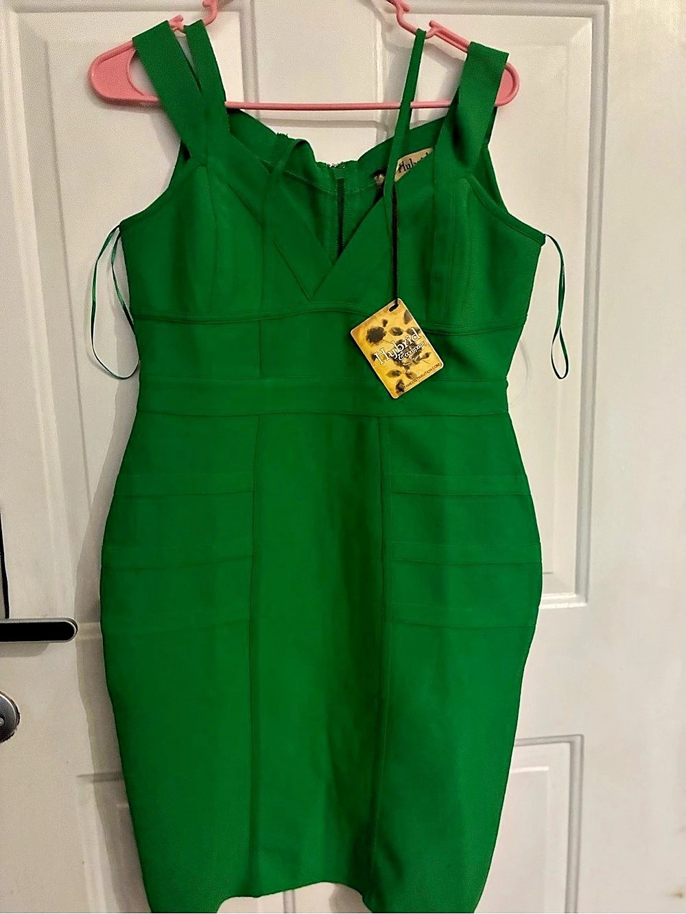 FASHION NOVA V-Neck Stretch Chic Bandage Green Dress